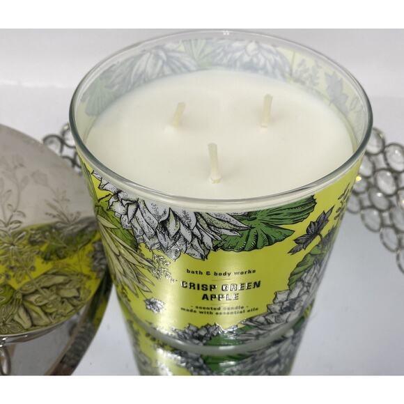 NEW Bath & Body Works White Barn CRISP GREEN APPLE 3-Wick Candle 14.5 oz RARE! - Picture 2 of 4